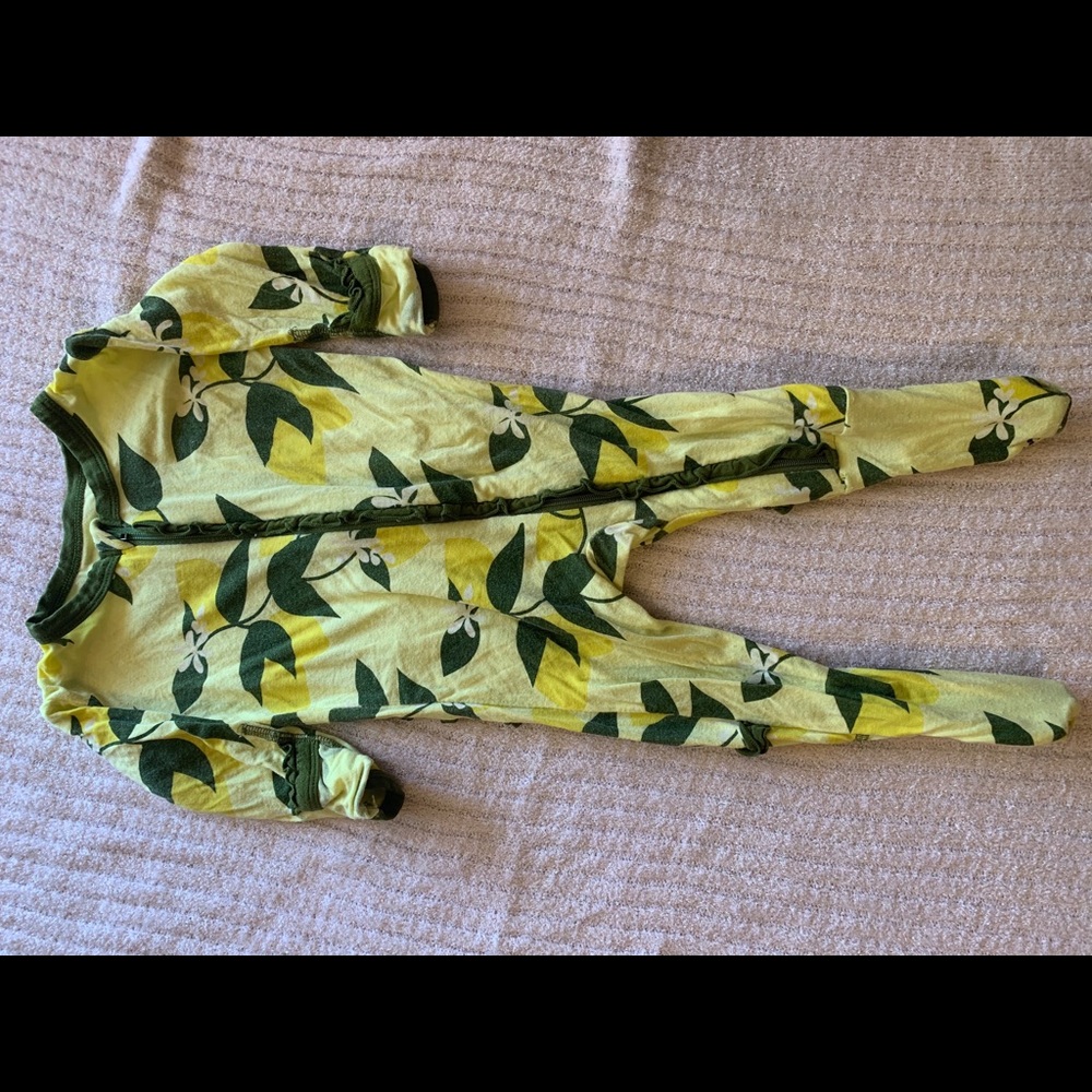 Kickee Tuscany zipper footie